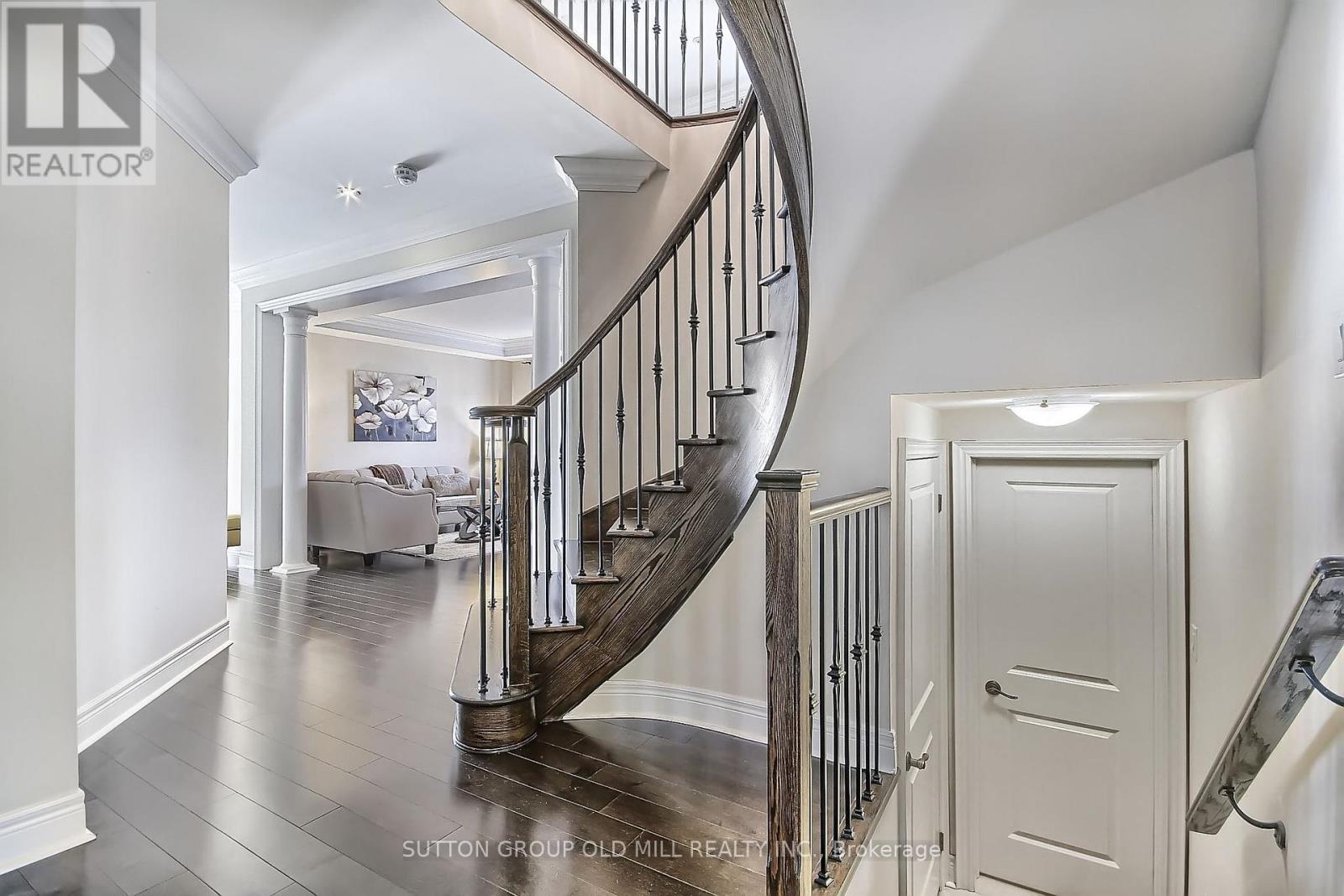 210 Jessie Caverhill Pas, Oakville, Ontario  L6M 0T8 - Photo 4 - W12097746
