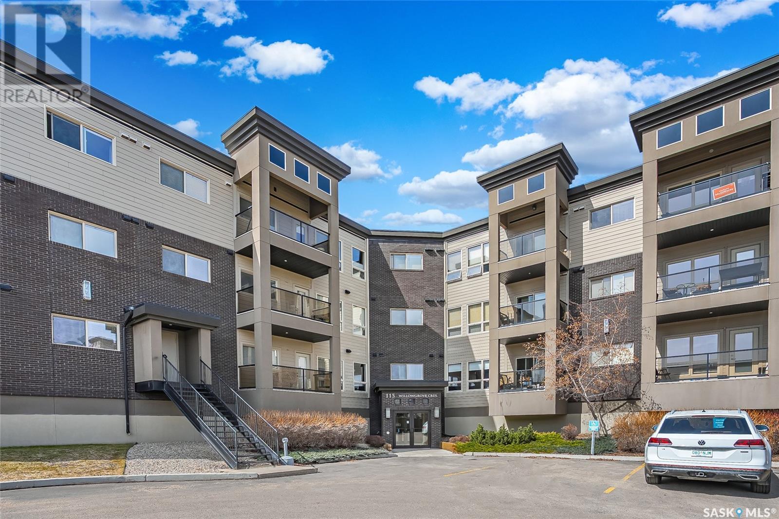 Property at 216 115 Willowgrove CRESCENT image 1