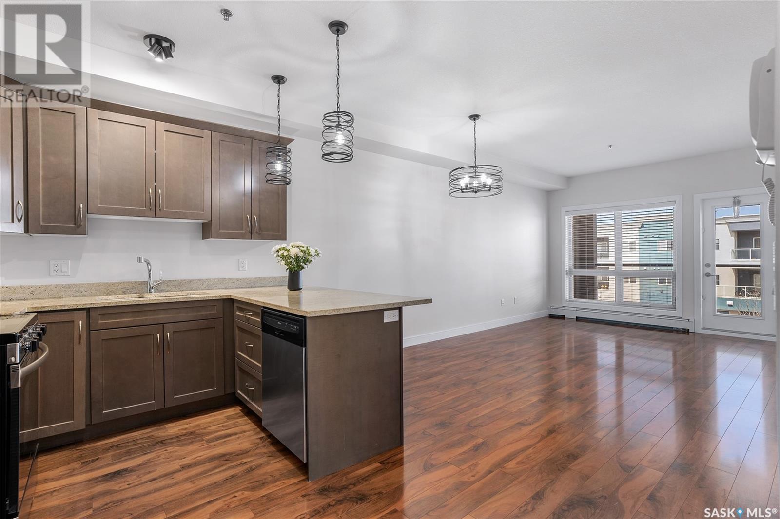 Property at 216 115 Willowgrove CRESCENT image 2