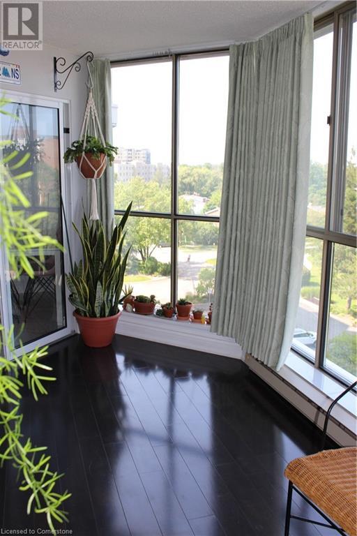 265 Westcourt Place Unit# 605, Waterloo, Ontario  N2L 6E4 - Photo 13 - 40720497