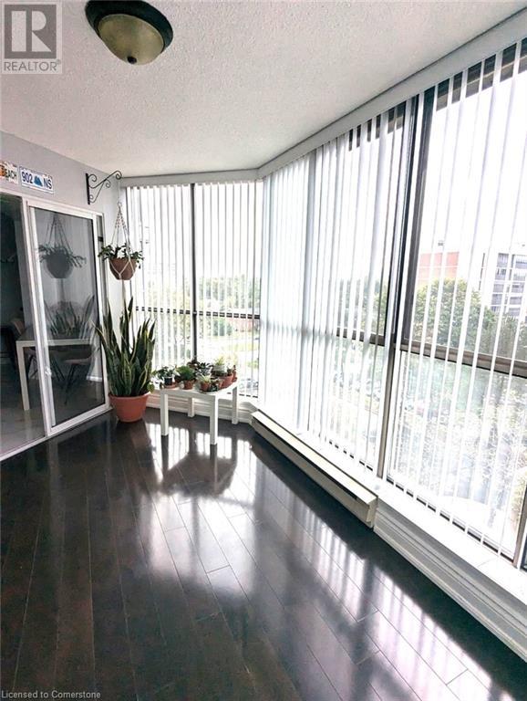 265 Westcourt Place Unit# 605, Waterloo, Ontario  N2L 6E4 - Photo 14 - 40720497