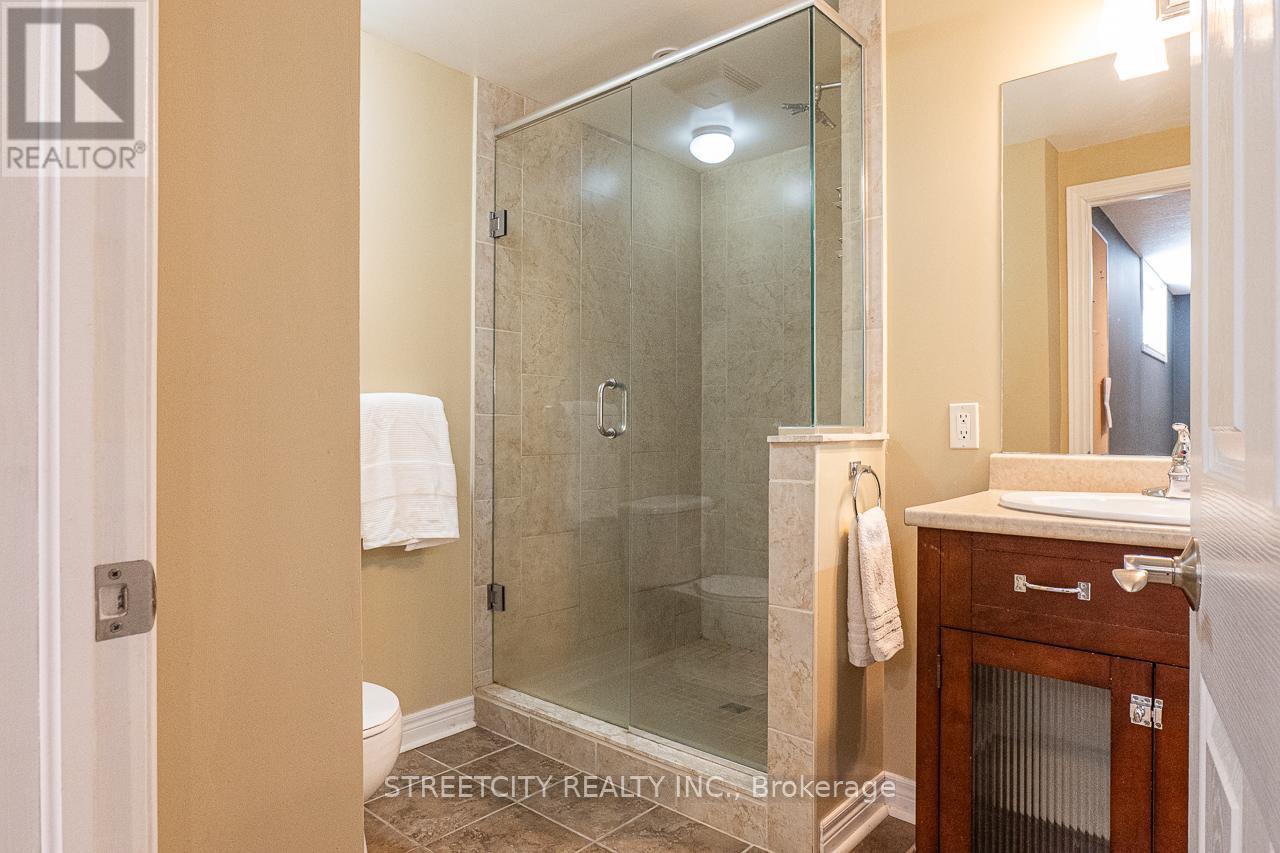 Photo 33 of 50 for 1091 South Wenige Drive