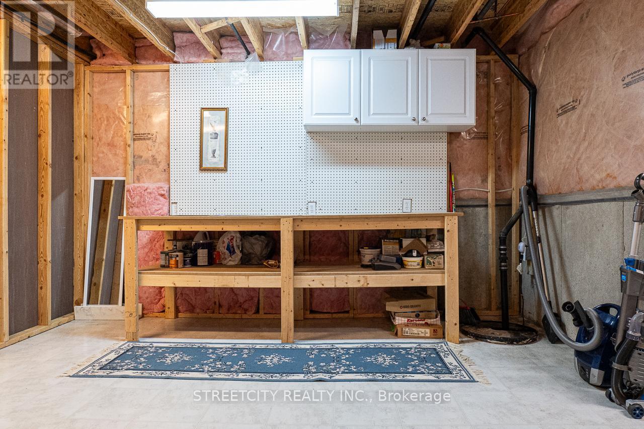 Photo 41 of 50 for 1091 South Wenige Drive
