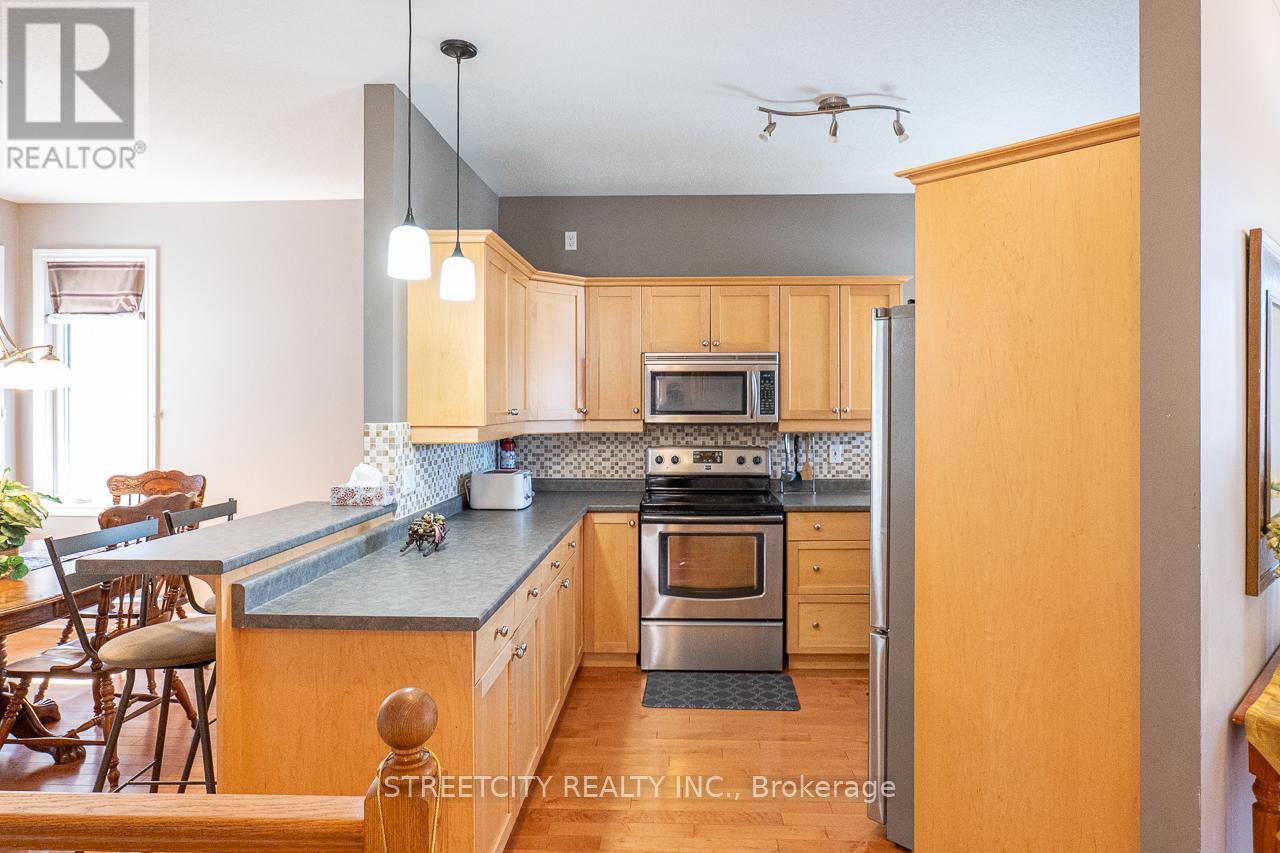 Photo 5 of 50 for 1091 South Wenige Drive