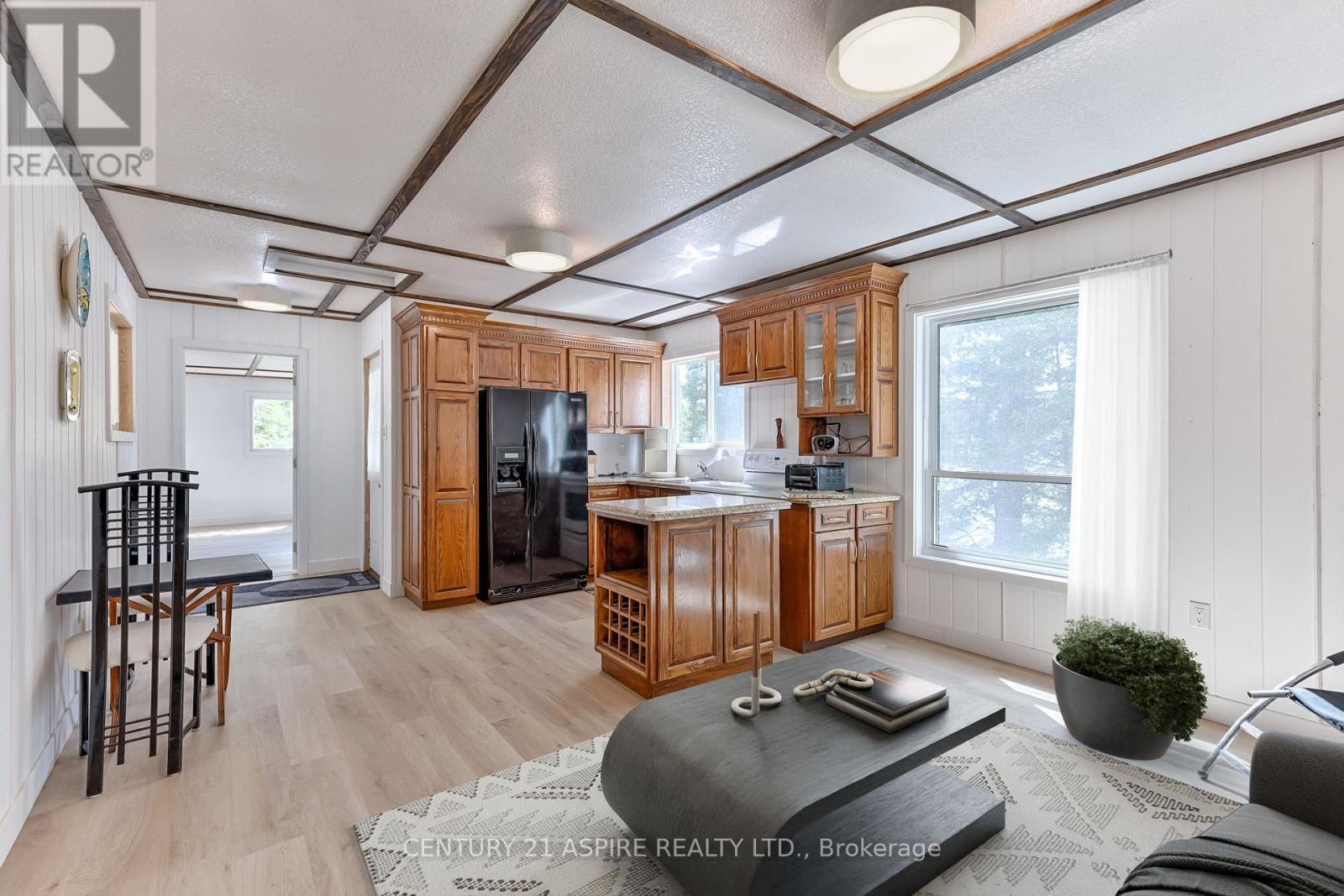 158 Eastside Trout Lake Lane, Madawaska Valley, Ontario  K0J 1B0 - Photo 17 - X12097800