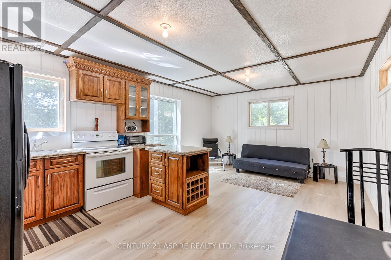 158 Eastside Trout Lake Lane, Madawaska Valley, Ontario  K0J 1B0 - Photo 19 - X12097800