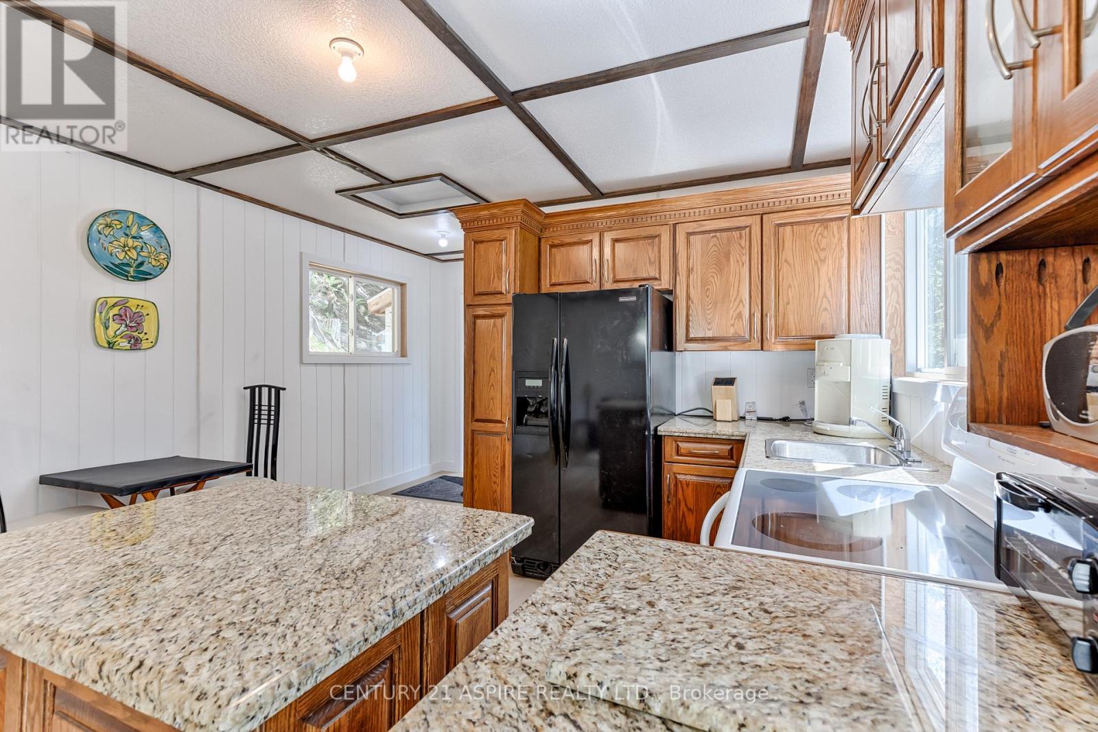 158 Eastside Trout Lake Lane, Madawaska Valley, Ontario  K0J 1B0 - Photo 28 - X12097800