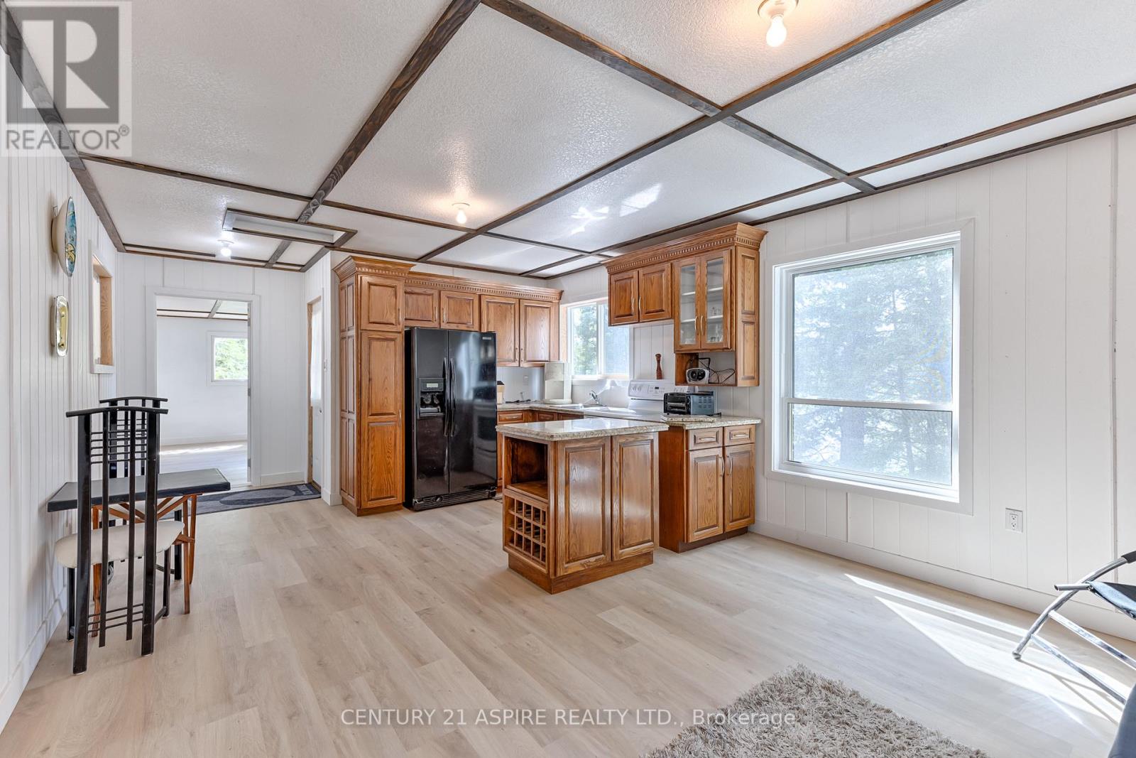 158 Eastside Trout Lake Lane, Madawaska Valley, Ontario  K0J 1B0 - Photo 29 - X12097800