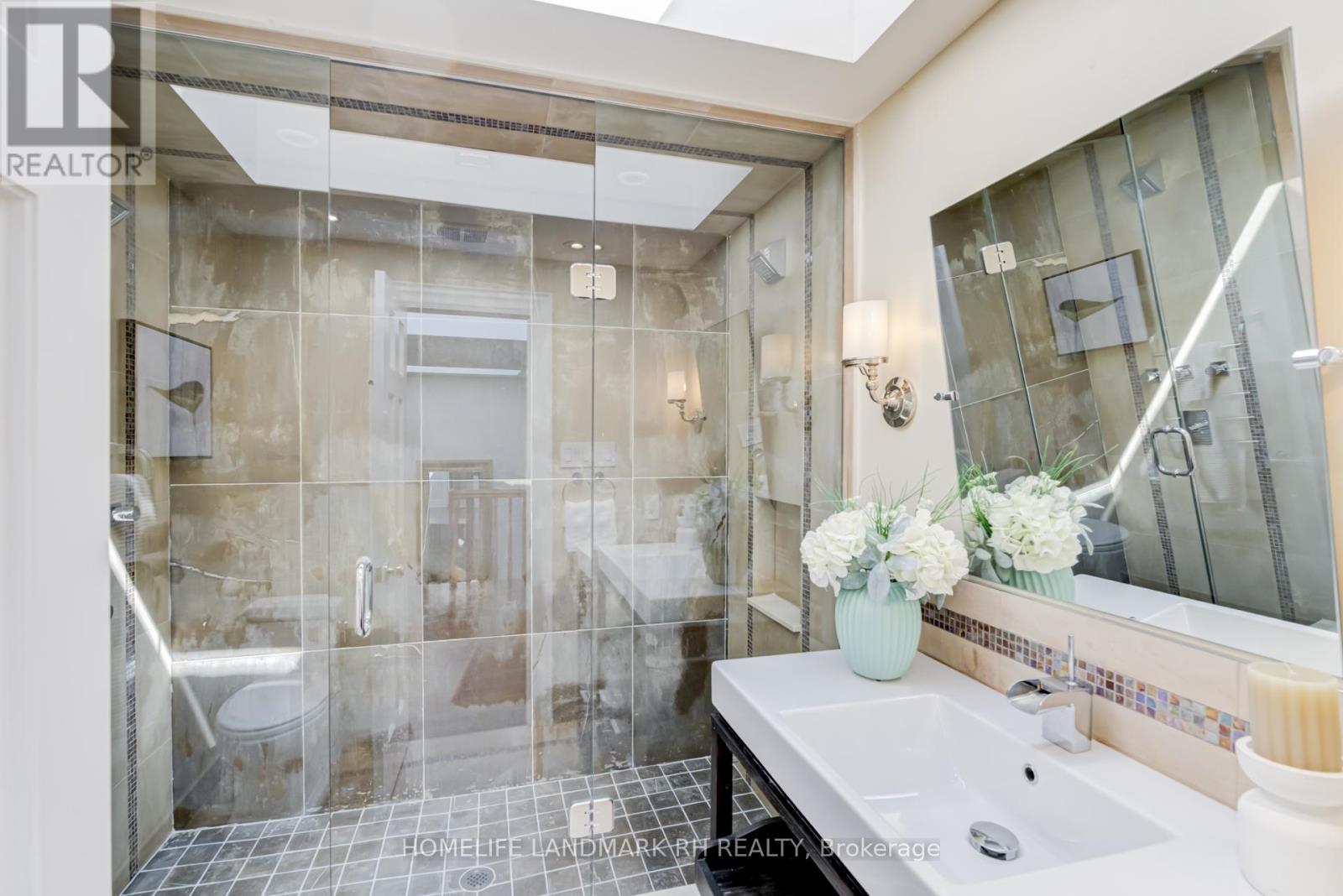1 Ridgewood Road, Toronto, Ontario  M5P 1T4 - Photo 38 - C12097613