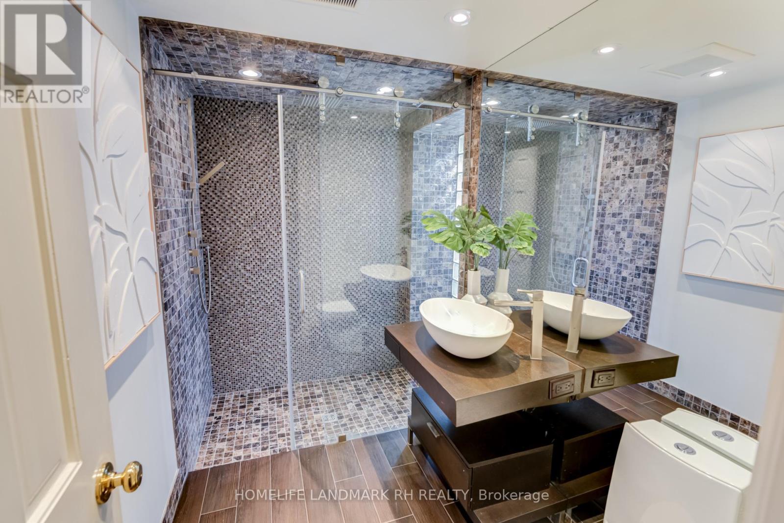 1 Ridgewood Road, Toronto, Ontario  M5P 1T4 - Photo 44 - C12097613