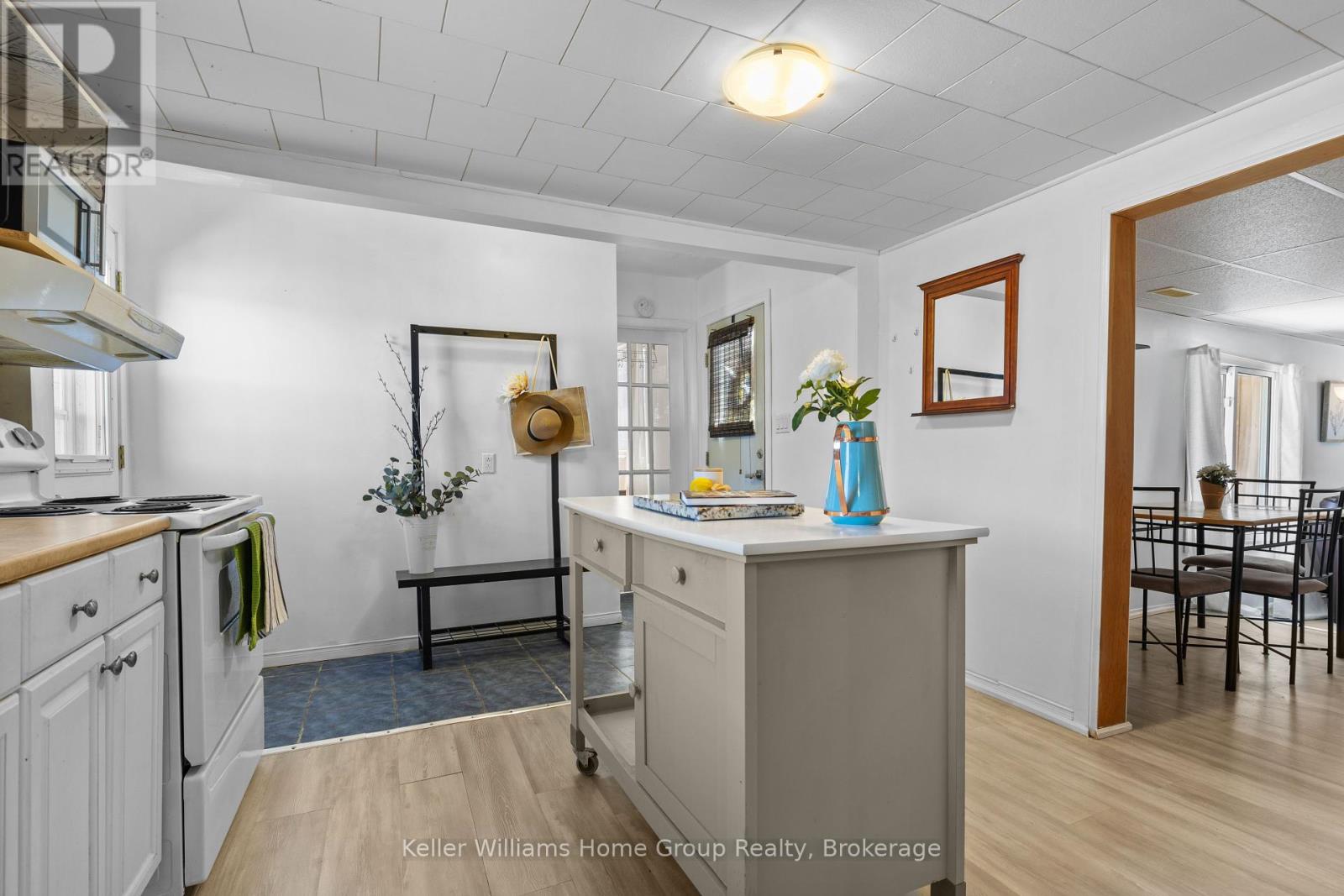 83 Mitchell Street, Wilmot, Ontario  N0B 2E0 - Photo 8 - X12097772