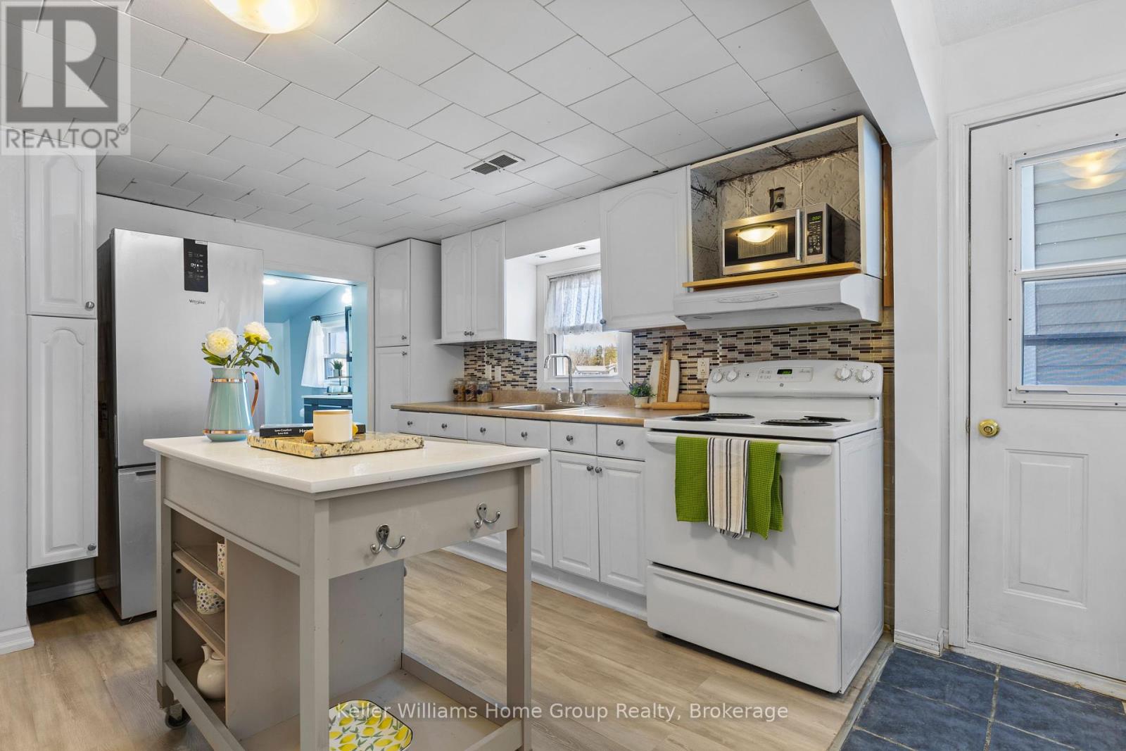 83 Mitchell Street, Wilmot, Ontario  N0B 2E0 - Photo 9 - X12097772