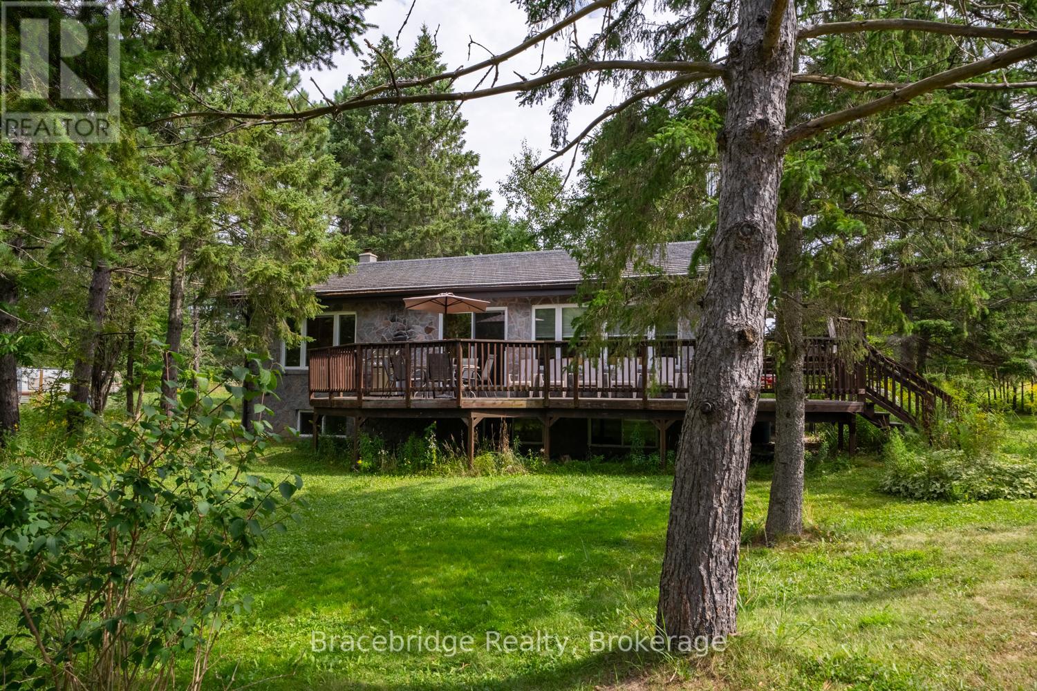 9 Riverview Drive, Mckellar, Ontario  P0G 1C0 - Photo 17 - X12097783