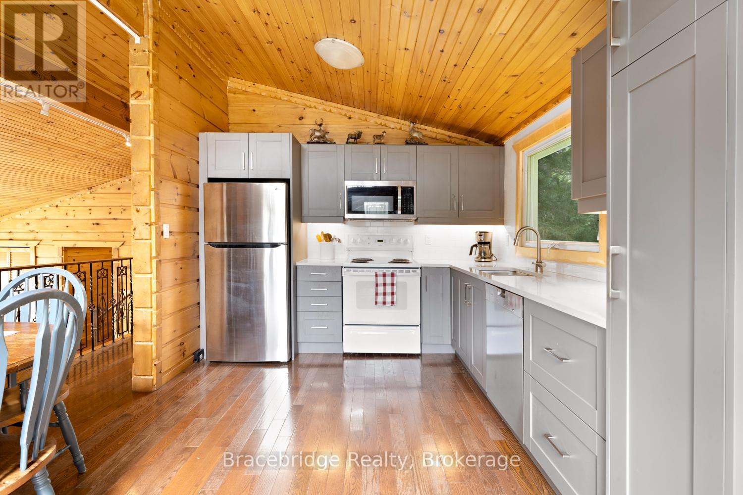 9 Riverview Drive, Mckellar, Ontario  P0G 1C0 - Photo 24 - X12097783