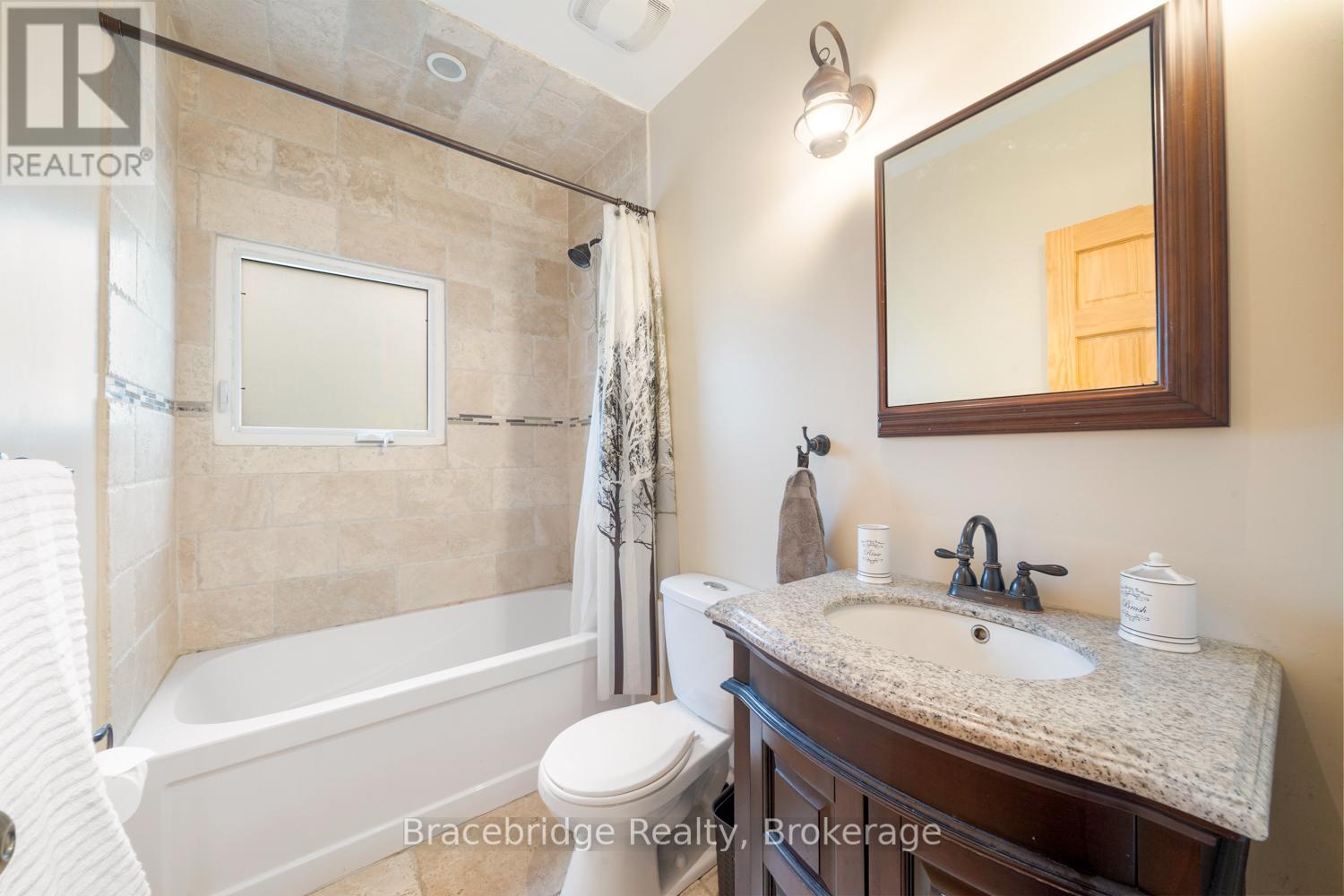 9 Riverview Drive, Mckellar, Ontario  P0G 1C0 - Photo 35 - X12097783
