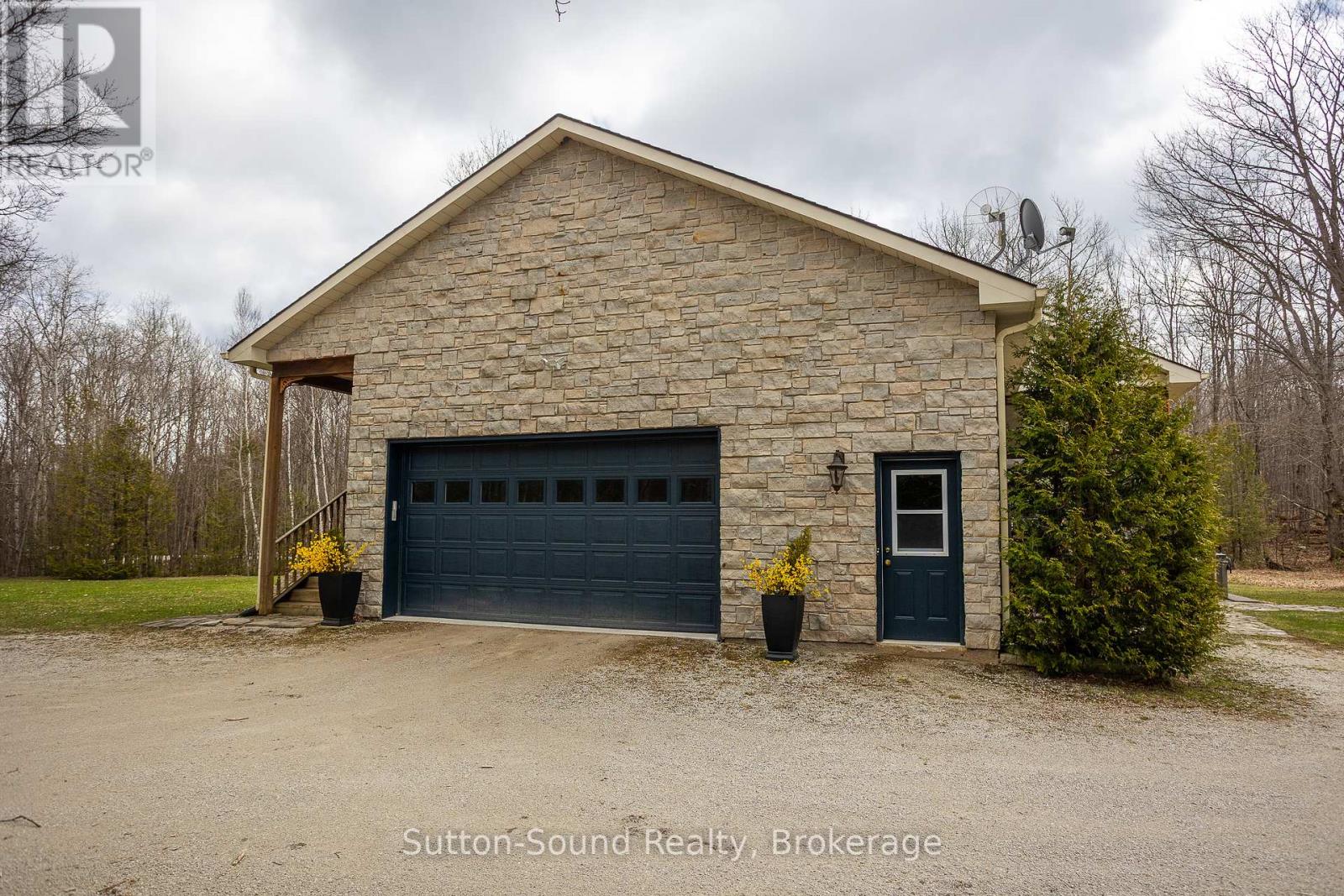 342468 14 Concession, Georgian Bluffs, Ontario  N0H 2K0 - Photo 43 - X12097817