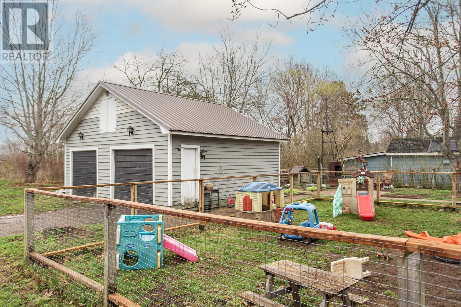Property at 1420 Park Road image 4