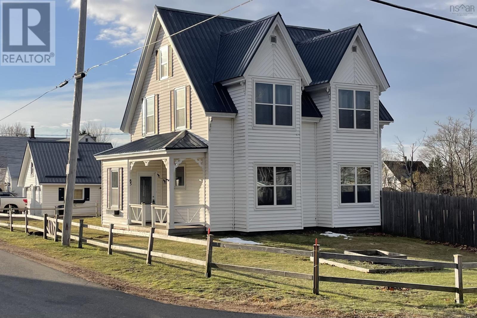 85 Church Street, Springhill, Nova Scotia  B0M 1X0 - Photo 1 - 202508566