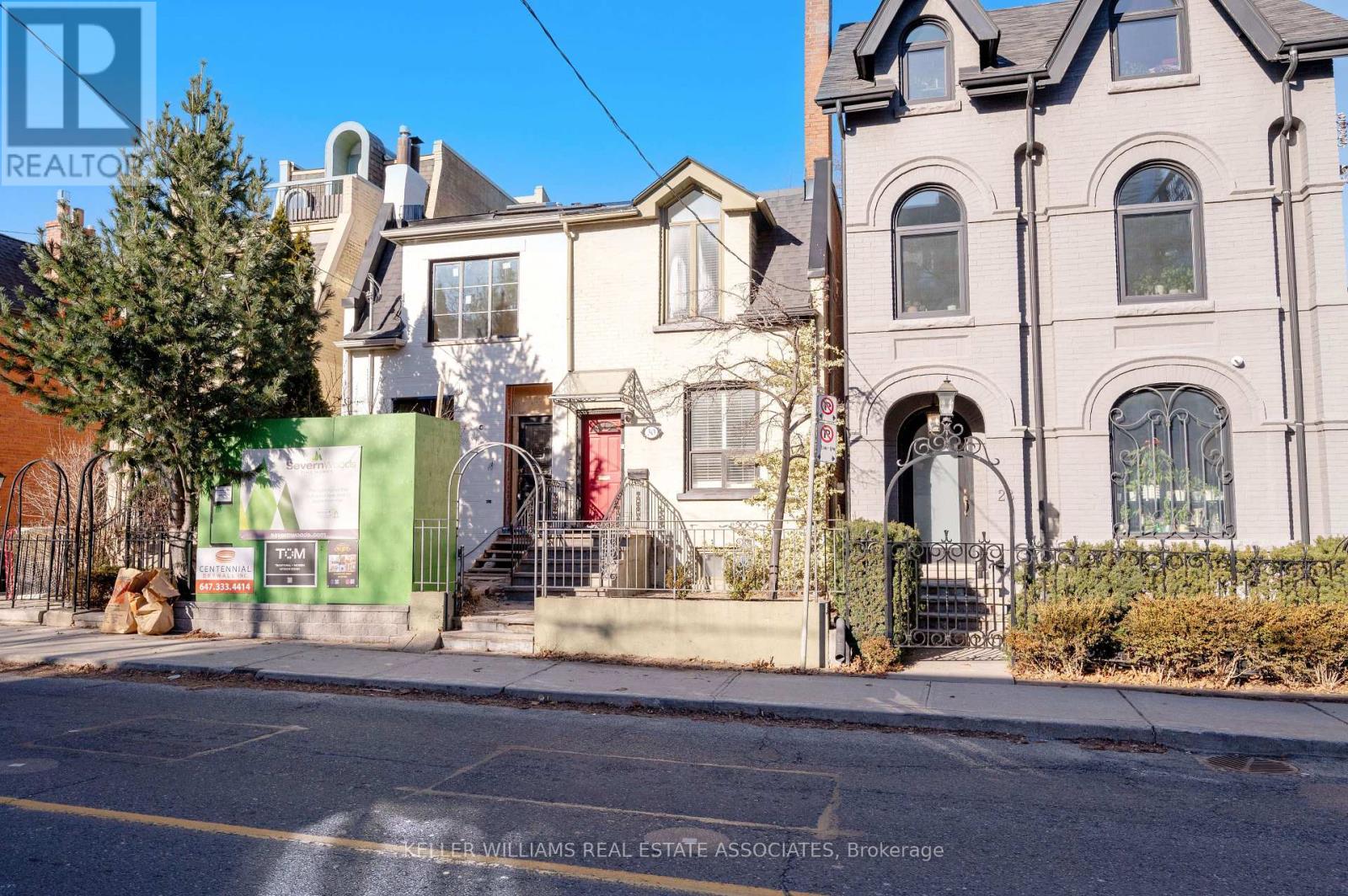 30 Belmont Street, Toronto, Ontario  M5R 1P8 - Photo 4 - C12097824