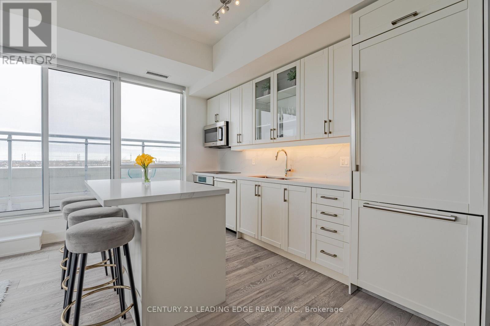 610 - 1050 Main Street E, Milton, Ontario  L9T 9M3 - Photo 4 - W12094388