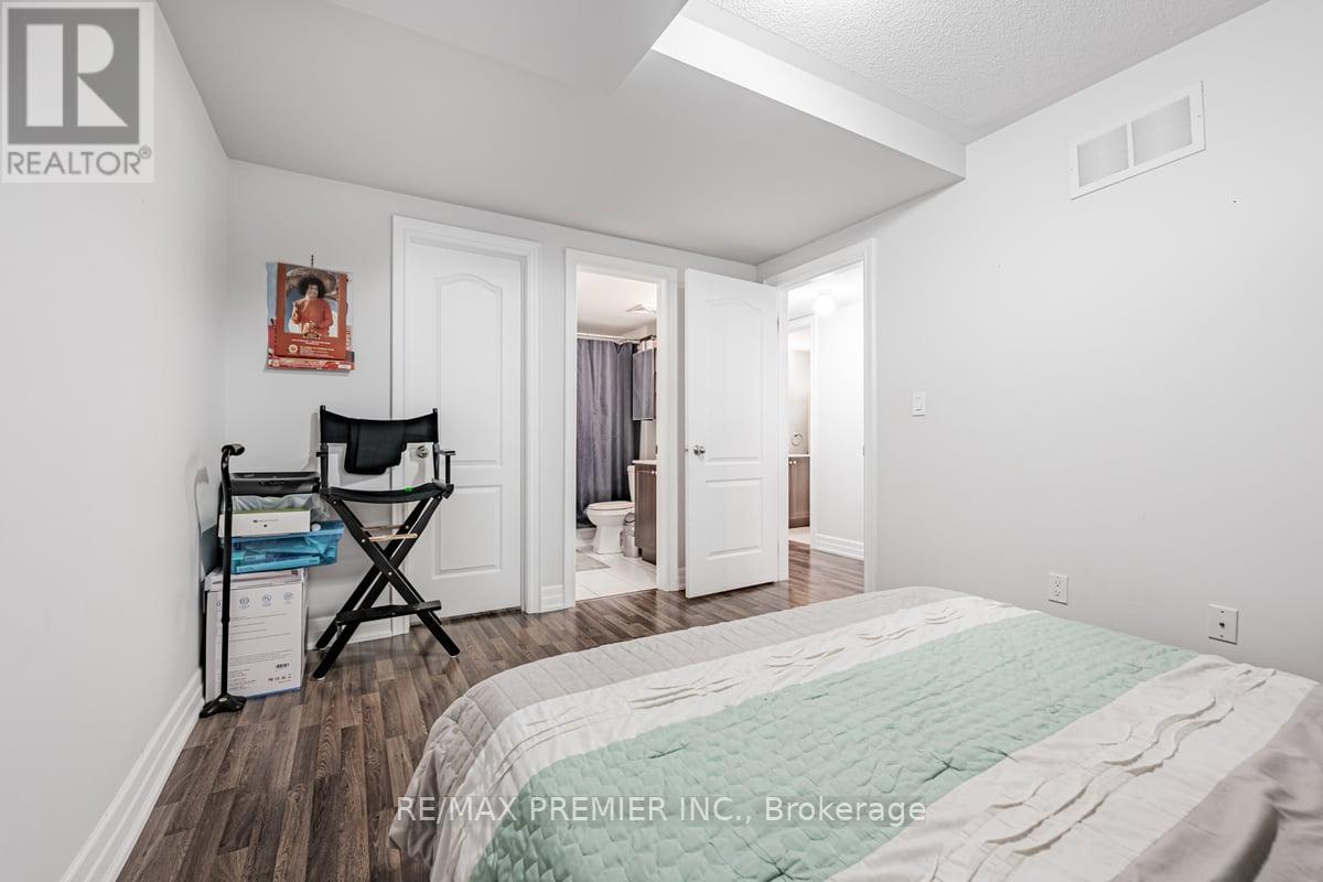 624 - 140 Widdicombe Hill Boulevard, Toronto, Ontario  M9R 0A9 - Photo 14 - W12097766