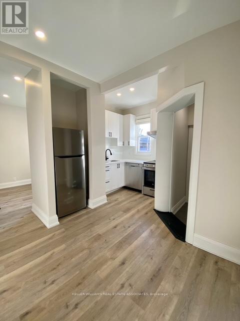Property at 11 BARNESDALE AVENUE N image 3