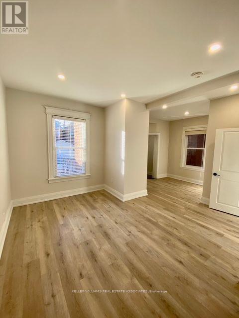 Property at 11 BARNESDALE AVENUE N image 5
