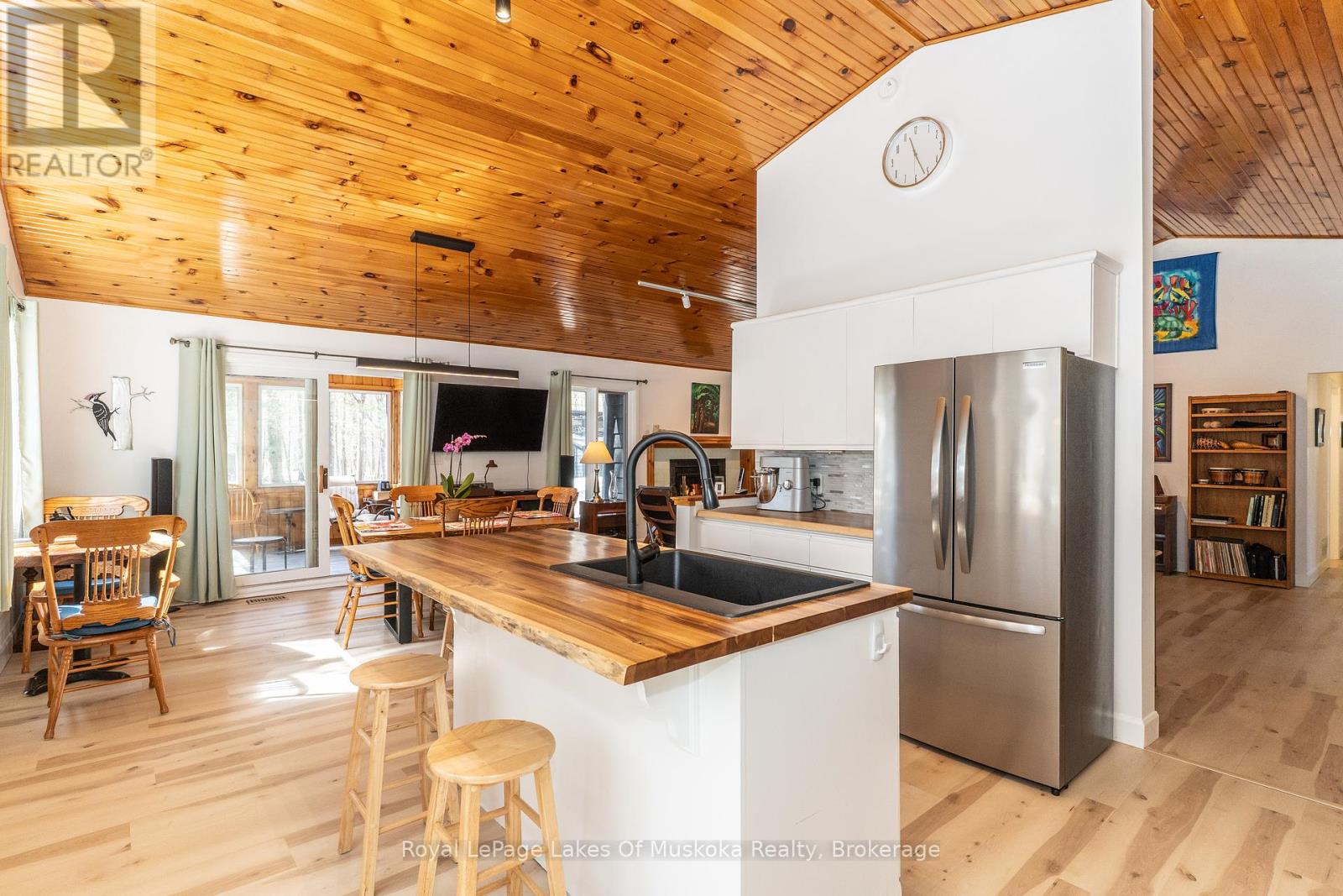 200 Tiffany Trail, Gravenhurst, Ontario  P1P 1A6 - Photo 16 - X12083174