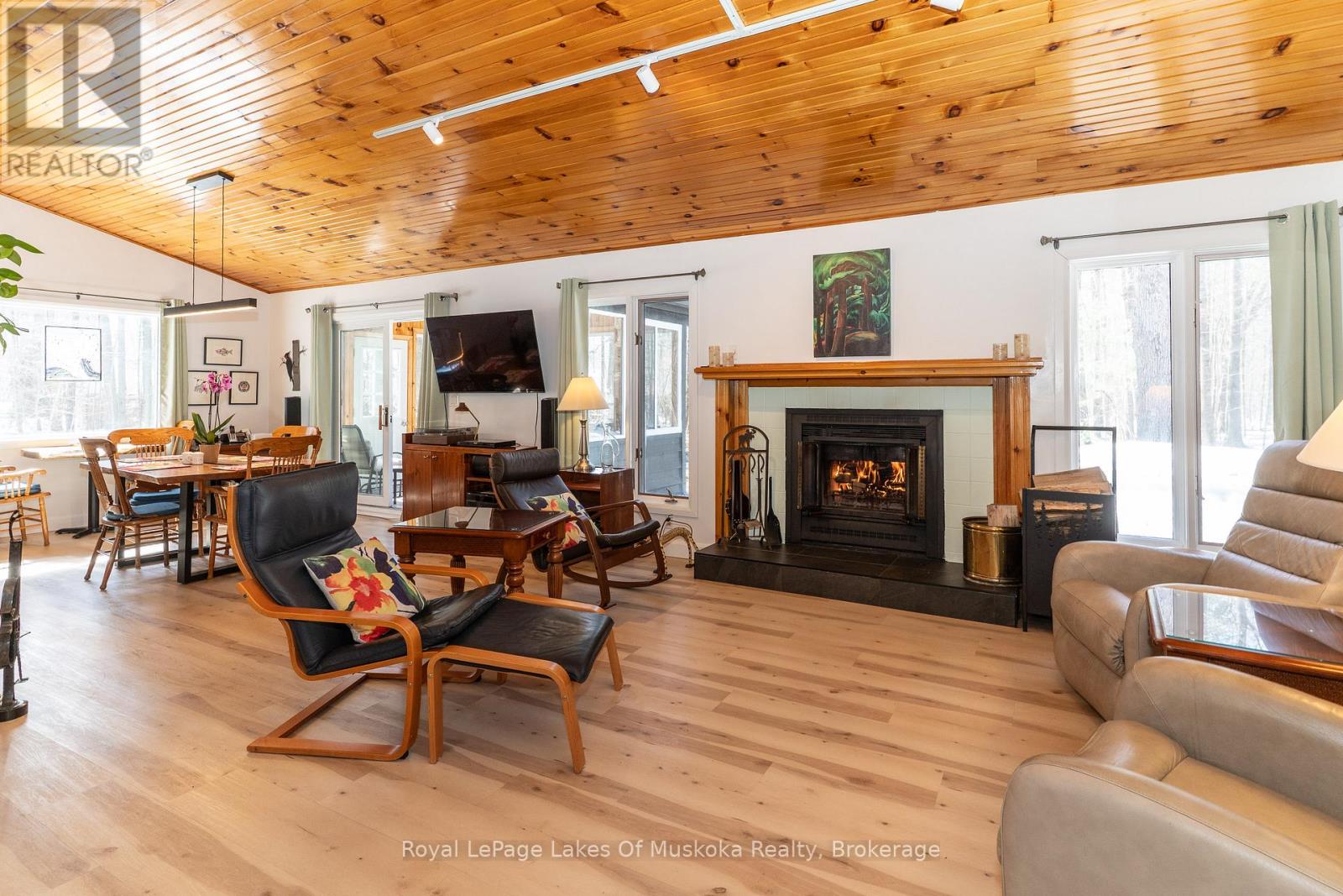 200 Tiffany Trail, Gravenhurst, Ontario  P1P 1A6 - Photo 10 - X12083174