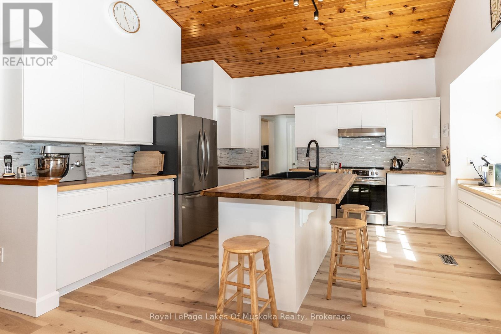 200 Tiffany Trail, Gravenhurst, Ontario  P1P 1A6 - Photo 14 - X12083174