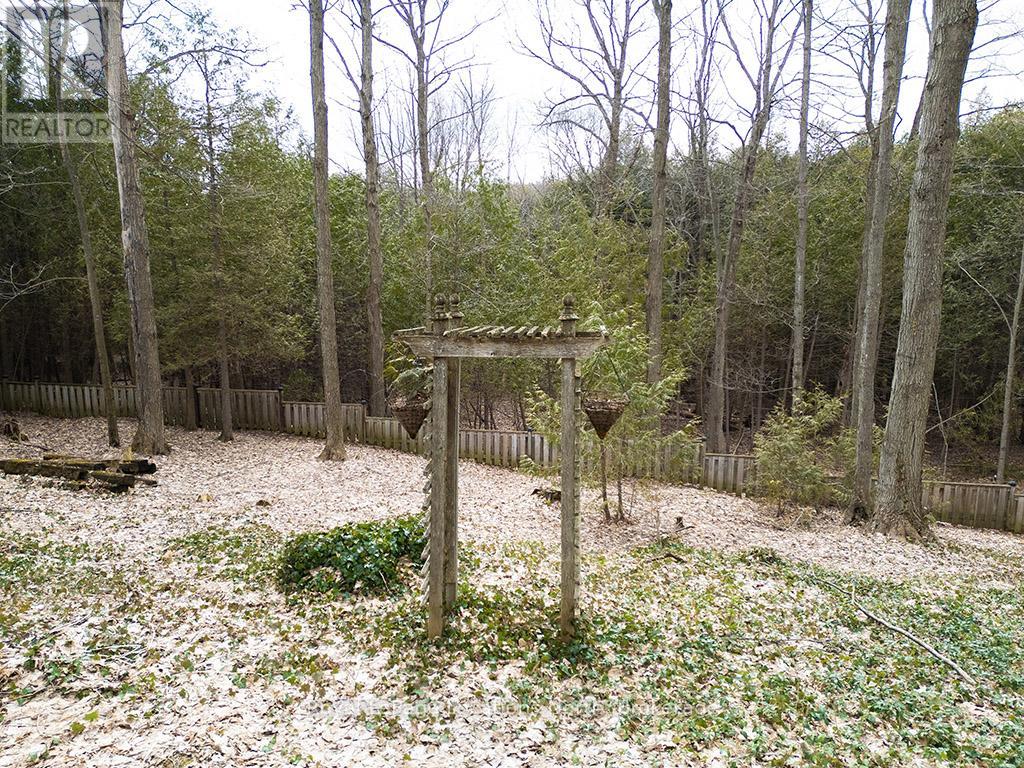 116 Glenwood Place, West Grey, Ontario  N0C 1H0 - Photo 11 - X12089549
