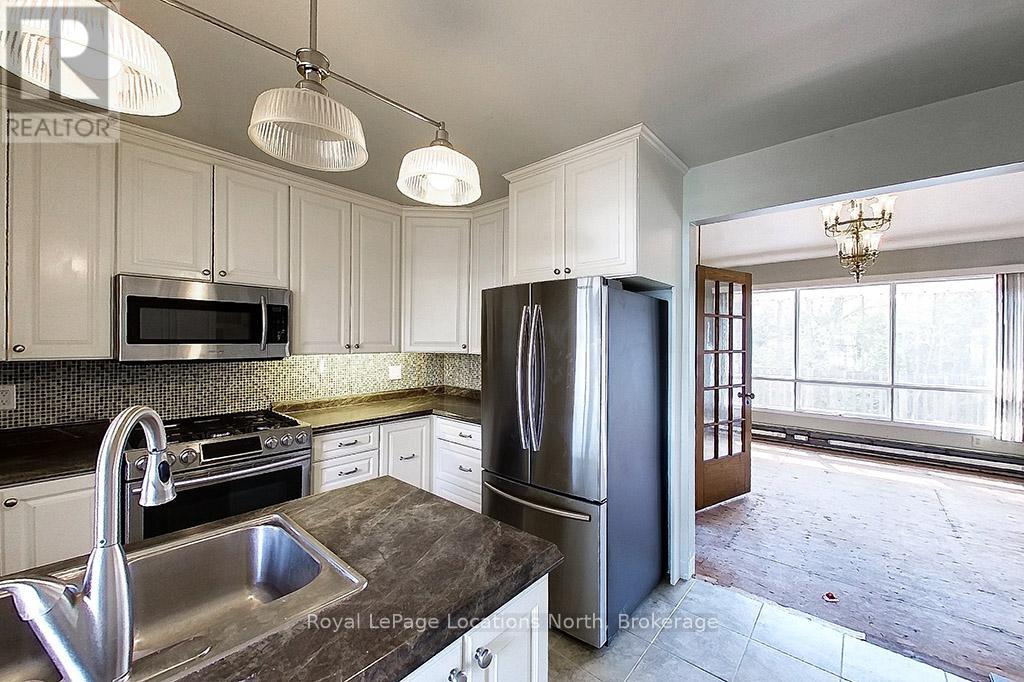 116 Glenwood Place, West Grey, Ontario  N0C 1H0 - Photo 20 - X12089549