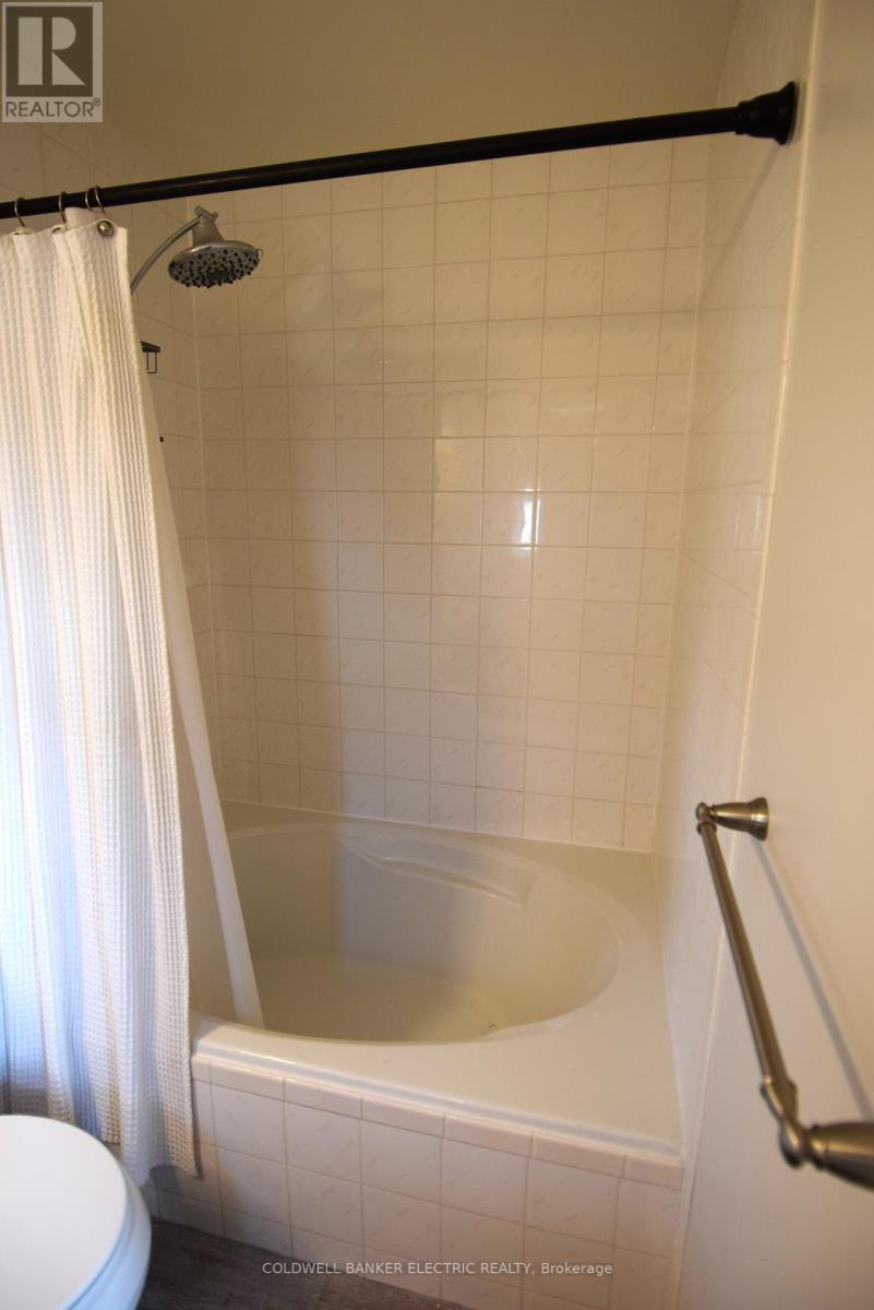 605 Fortye Drive, Peterborough West, Ontario  K9K 2H3 - Photo 24 - X12094787