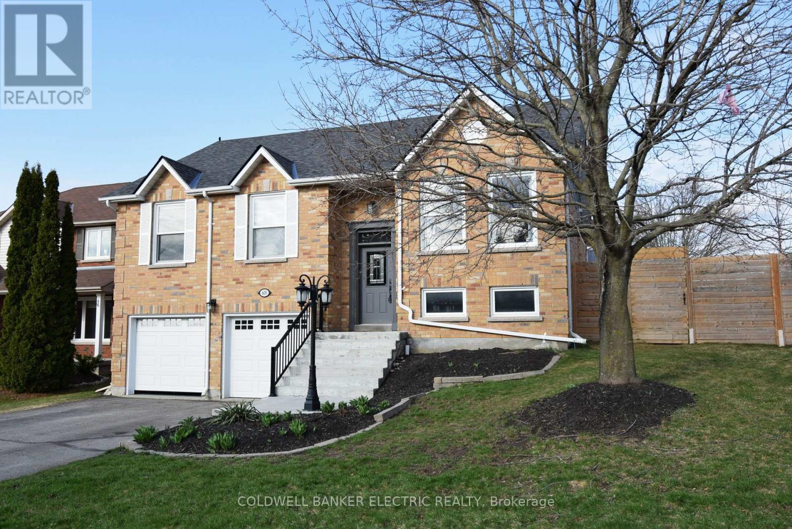 Property at 605 FORTYE DRIVE image 2