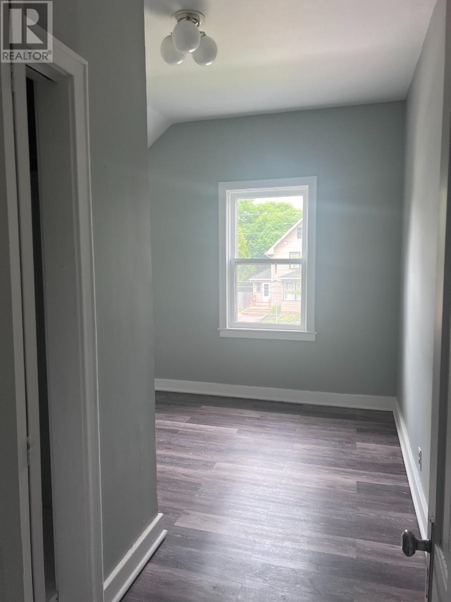 122 Pilgrim St, Sault Ste. Marie, Ontario  P6A 3E9 - Photo 13 - SM250778