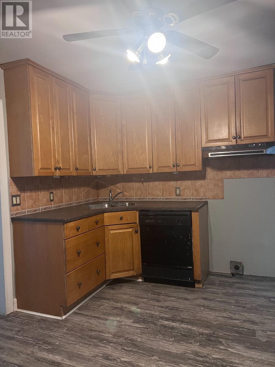 122 Pilgrim St, Sault Ste. Marie, Ontario  P6A 3E9 - Photo 9 - SM250778