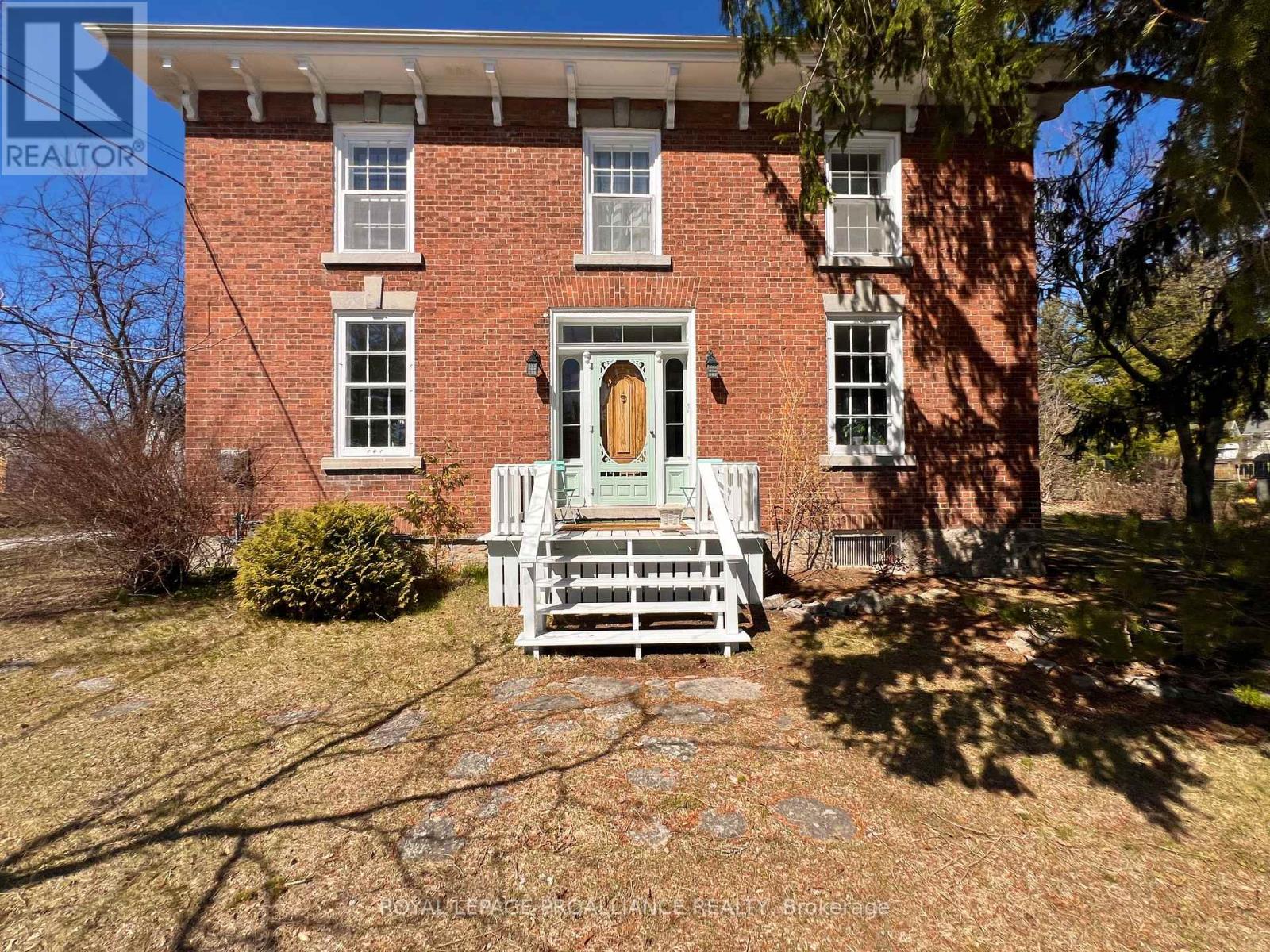 Property at 374 BLOOMFIELD MAIN STREET image 3
