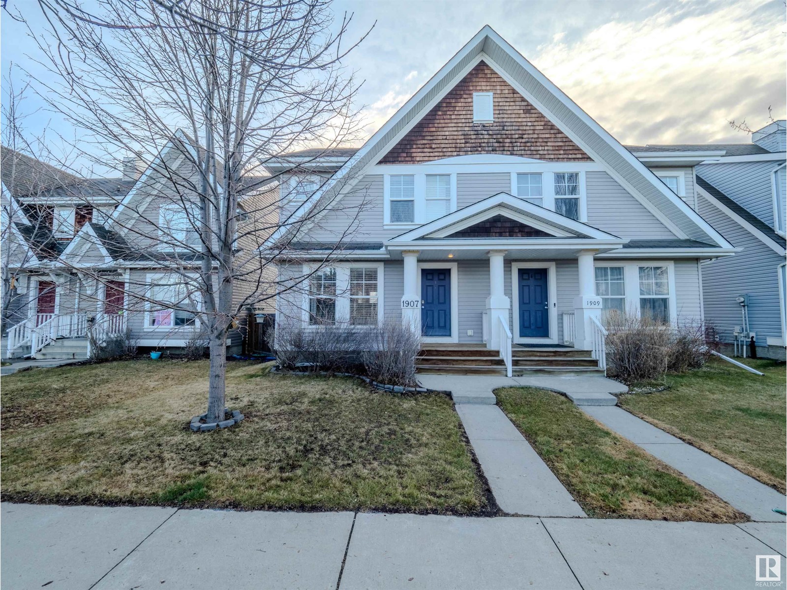Property at 1907 71 ST SW image 1