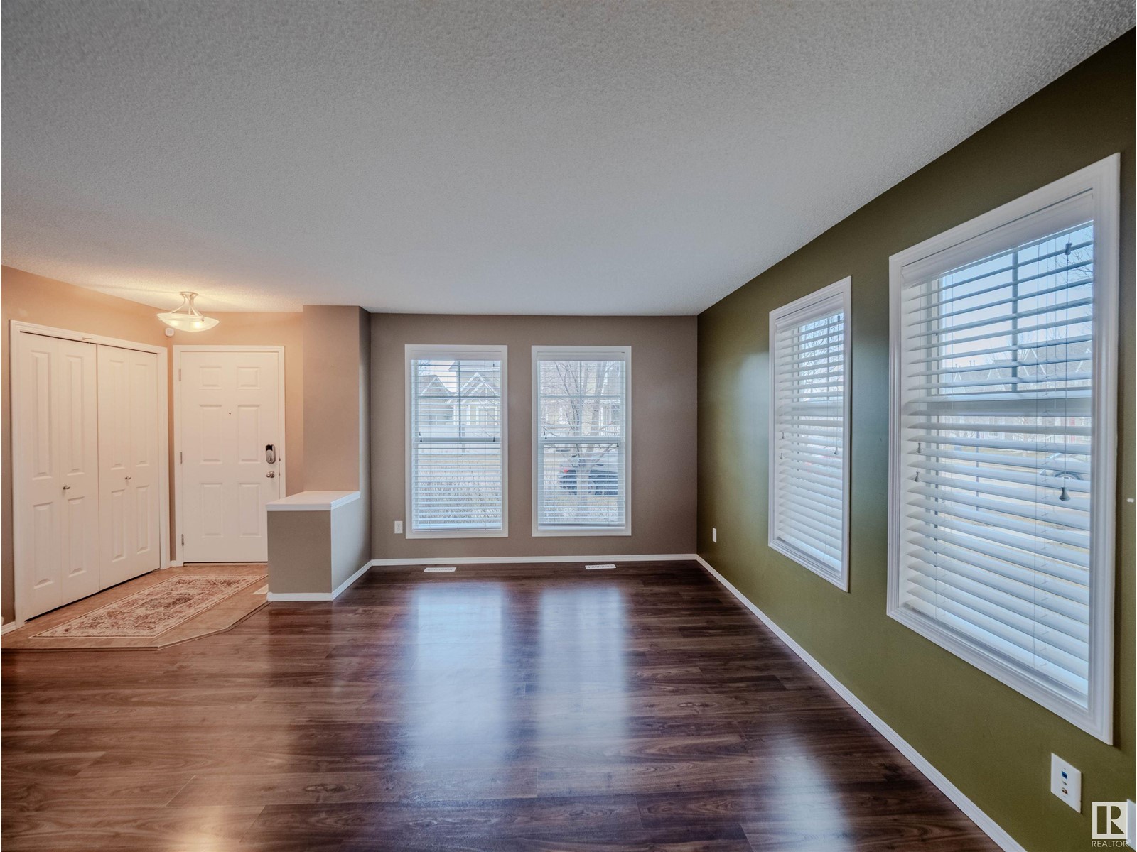 Property at 1907 71 ST SW image 4