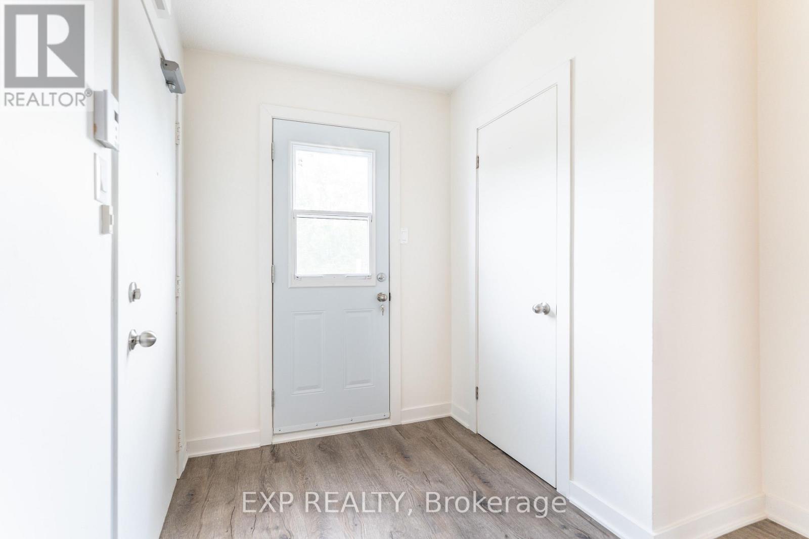 201 - 261 Longueuil Street, Champlain, Ontario  K0B 1K0 - Photo 3 - X12097860