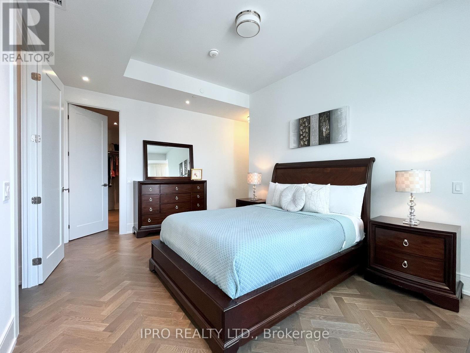 1002 - 455 Wellington Street W, Toronto, Ontario  M5J 2R2 - Photo 24 - C12094064