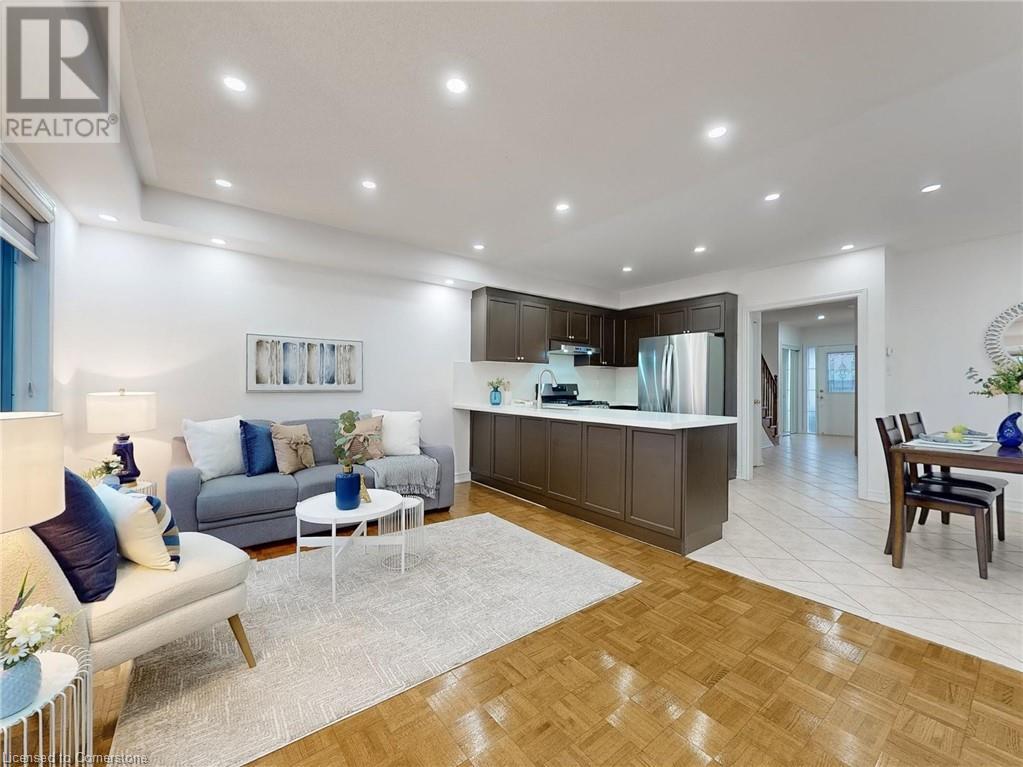 Property at 321 BUSSEL Crescent image 3