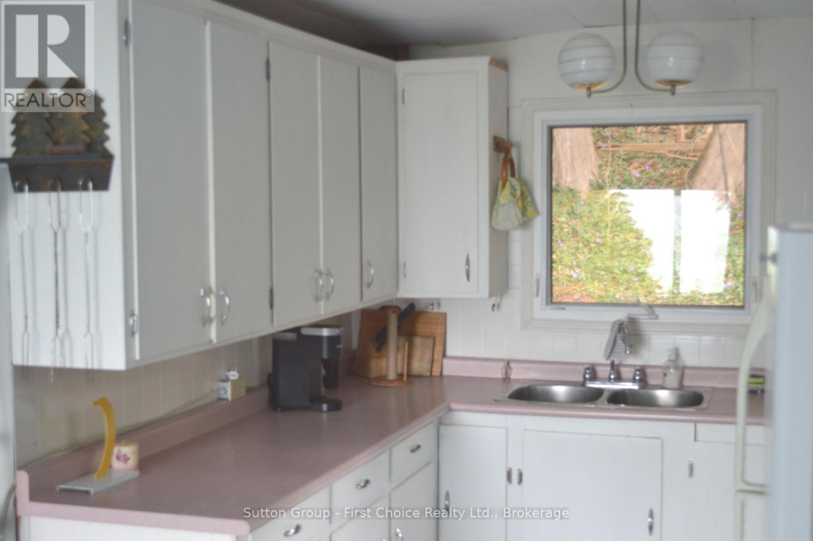 82899 Glendale Road, Ashfield-Colborne-Wawanosh, Ontario  N7X 3X9 - Photo 11 - X12097836