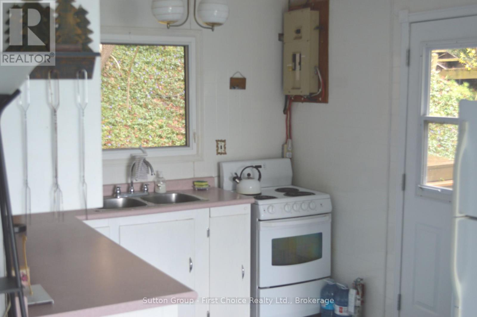 82899 Glendale Road, Ashfield-Colborne-Wawanosh, Ontario  N7X 3X9 - Photo 12 - X12097836