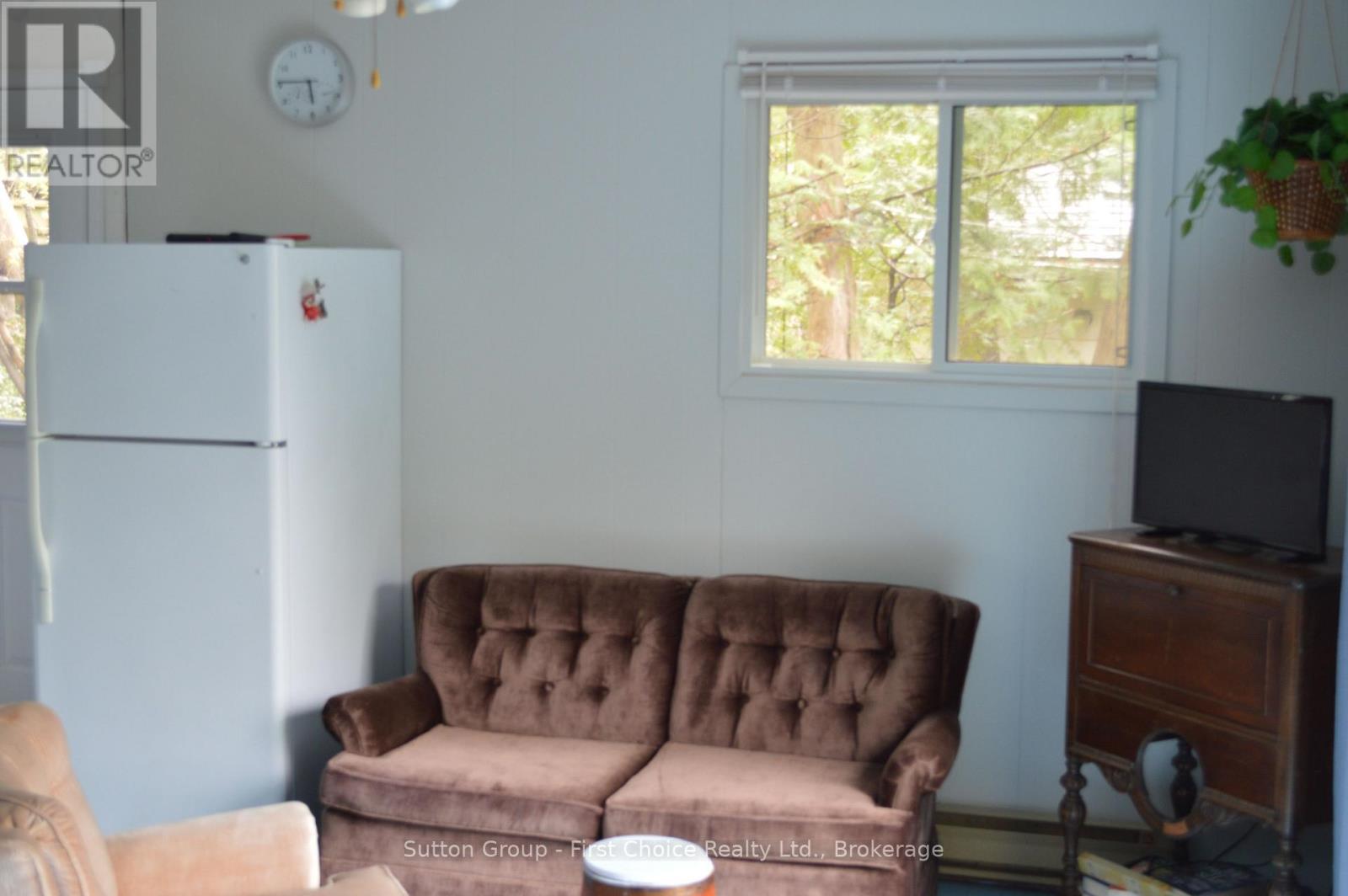 82899 Glendale Road, Ashfield-Colborne-Wawanosh, Ontario  N7X 3X9 - Photo 15 - X12097836