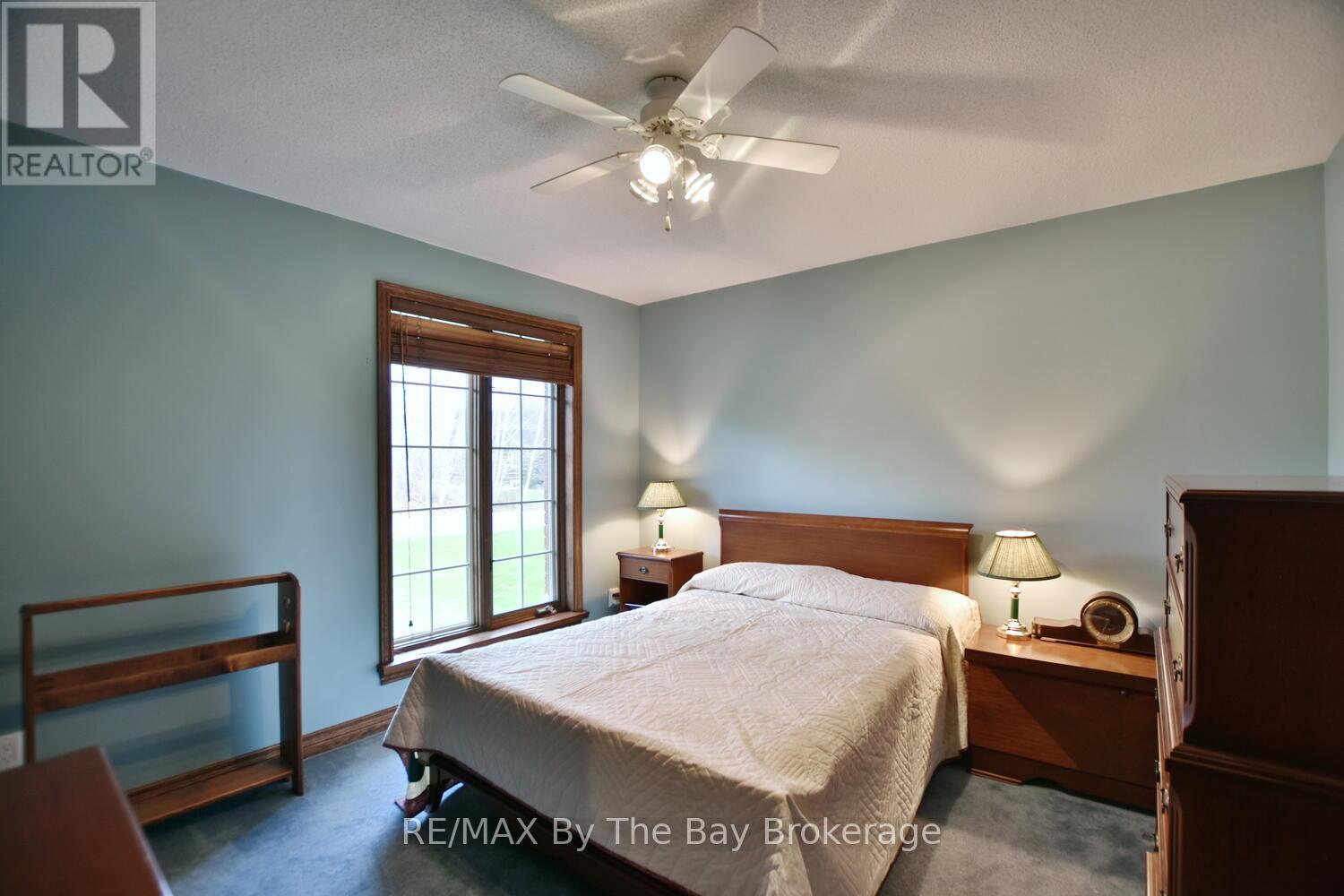 23 Kelley Crescent, Wasaga Beach, Ontario  L9Z 1J3 - Photo 22 - S12097789