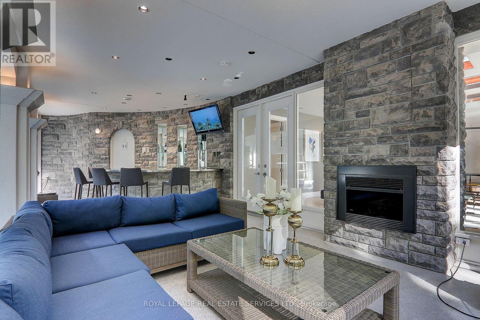 52 Innisbrook Drive, Wasaga Beach, Ontario  L9Z 1G3 - Photo 22 - S12097880