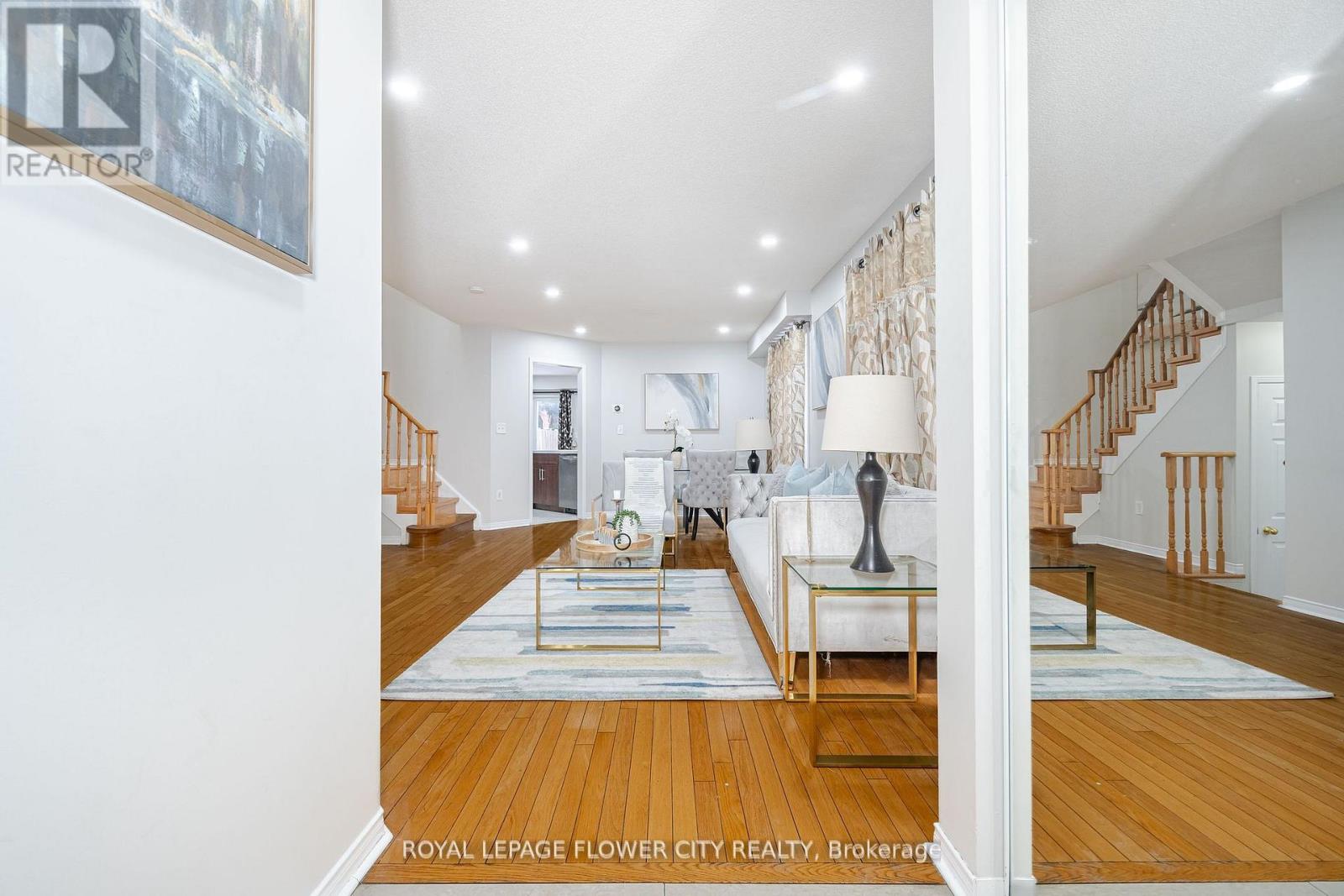 Property at 112 MERGANSER CRESCENT image 4