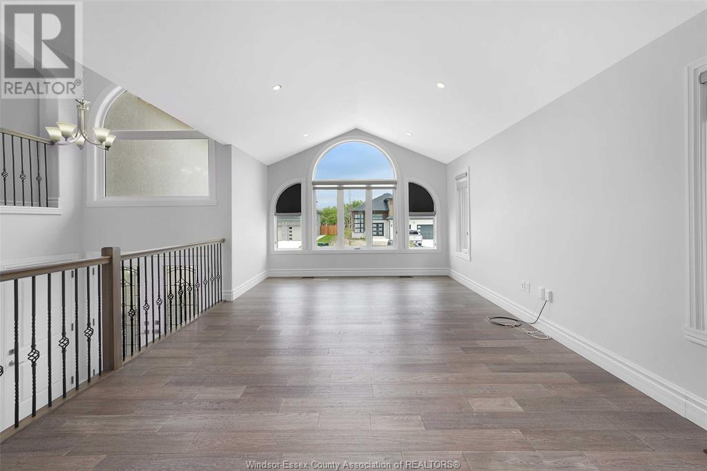 Property at 23 NOBLE image 5