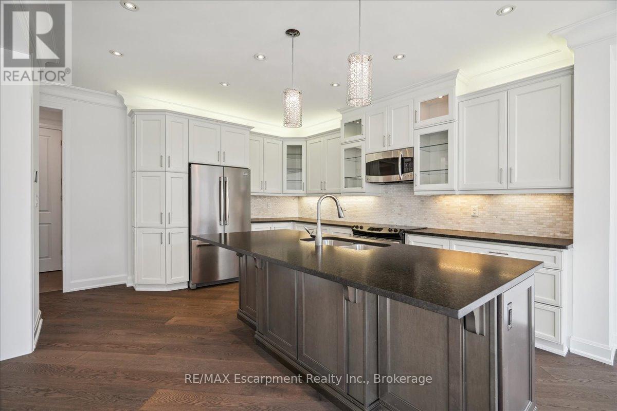 2462 Charlie Common, Oakville, Ontario  L6M 5N1 - Photo 15 - W11993313